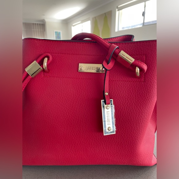 BRAND NEW MERIKAI Red Double Cord Strap Tote Bag - Picture 2 of 4